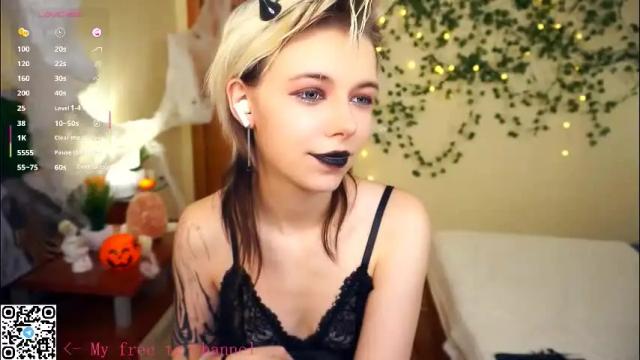 Image 2 of liliandaniels Stream on Chaturbate on 4 days ago