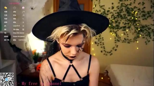 Image 12 of liliandaniels Stream on Chaturbate on 2 days ago