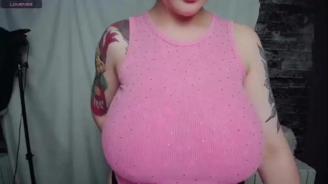Image 6 of liliaterenzi_ Stream on Chaturbate on 1 month ago