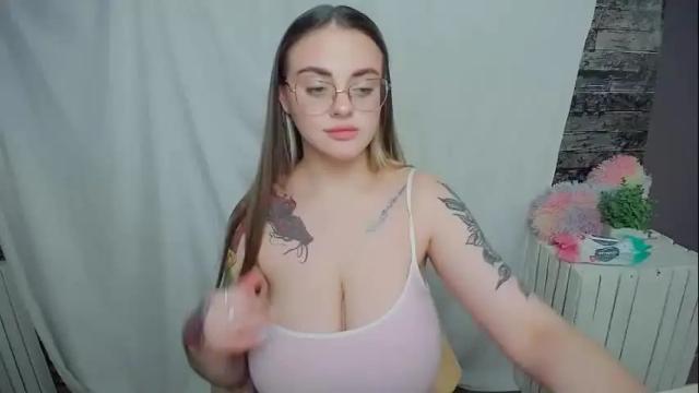 Image 10 of liliaterenzi_ Stream on Chaturbate on 1 month ago