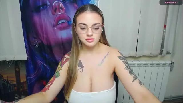 Image 6 of liliaterenzi_ Stream on Chaturbate on 3 days ago