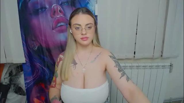 Image 6 of liliaterenzi_ Stream on Chaturbate on 27 days ago