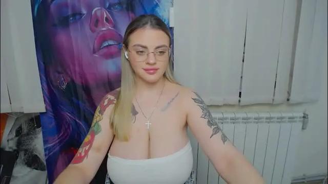 Image 7 of liliaterenzi_ Stream on Chaturbate on 27 days ago