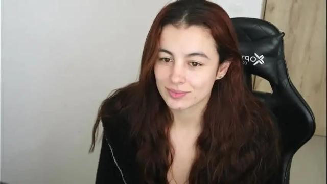 Image 3 of lilicarter_1 Stream on Chaturbate on 2 months ago