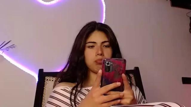 Image 4 of lilicum301 Stream on Chaturbate on 16 months ago