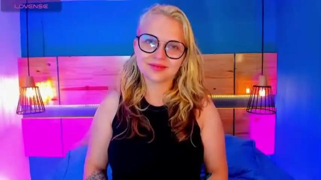 Image 3 of lilie_sunshine Stream on Chaturbate on 20 months ago