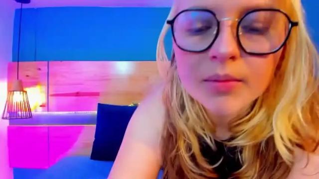 Thumbnail 3, lilie_sunshine's Stream at Chaturbate, 20 months ago
