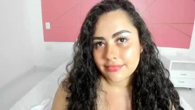 Image 2 of liliet_hot16 Stream on Chaturbate on 17 months ago