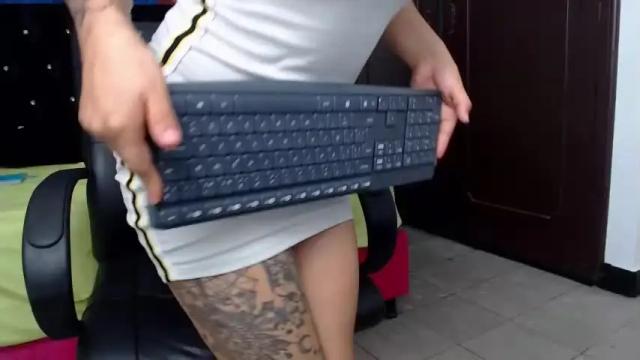 Image 6 of liliethhx8 Stream on Chaturbate on 18 months ago