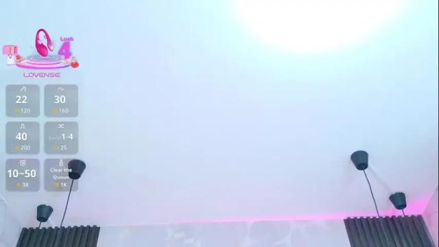 Image 8 of lilifox18 Stream on Chaturbate on 17 days ago