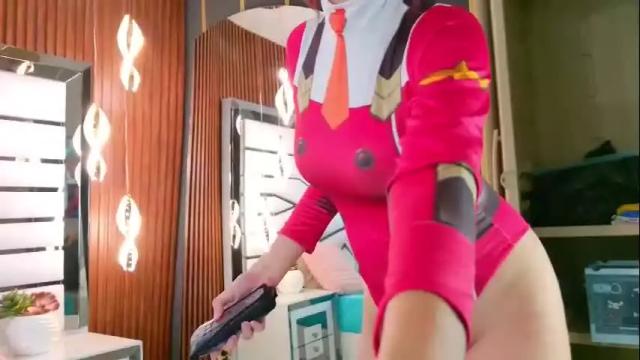 Image 4 of lilifox18 Stream on Chaturbate on 7 months ago