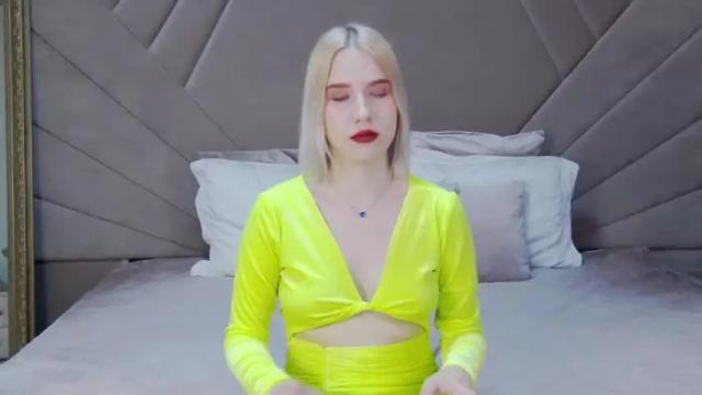 Image 3 of lililinn Stream on Chaturbate on 13 months ago