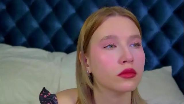 Image 8 of lililinn Stream on Chaturbate on 2 months ago