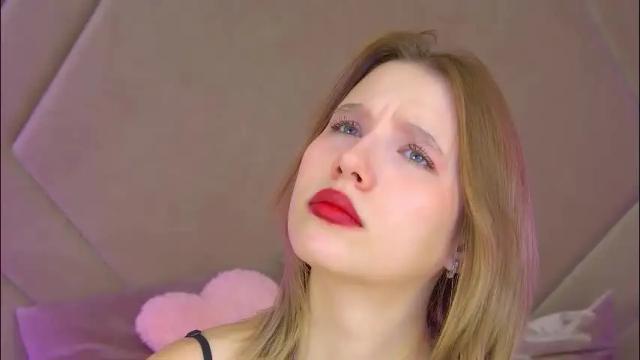 Image 3 of lililinn Stream on Chaturbate on 2 months ago