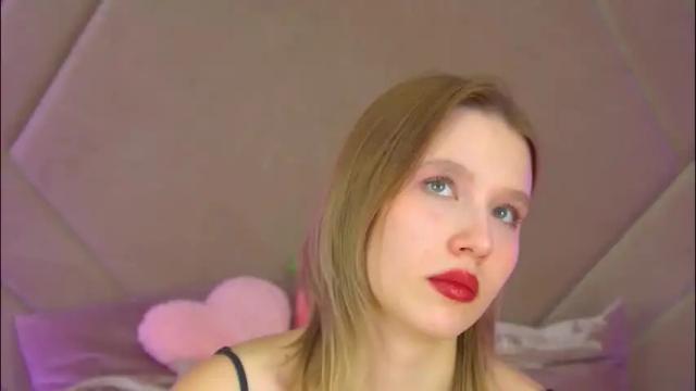 Image 8 of lililinn Stream on Chaturbate on 2 months ago