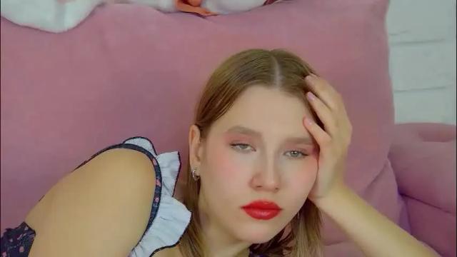 Image 4 of lililinn Stream on Chaturbate on 2 months ago