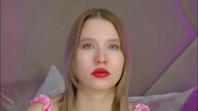 Image 3 of lililinn Stream on Chaturbate on 2 months ago