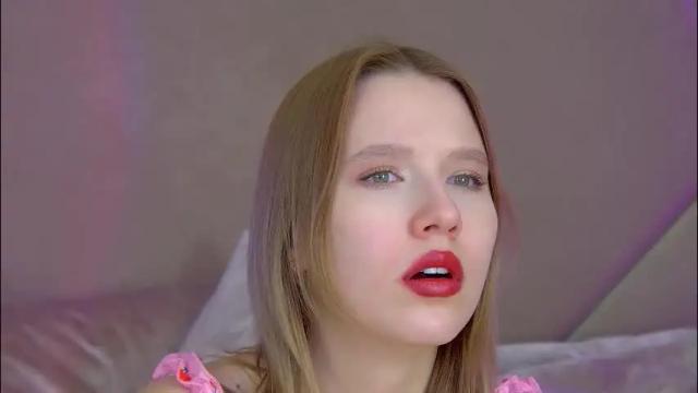 Image 7 of lililinn Stream on Chaturbate on 2 months ago