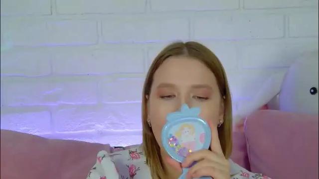 Image 2 of lililinn Stream on Chaturbate on 1 month ago