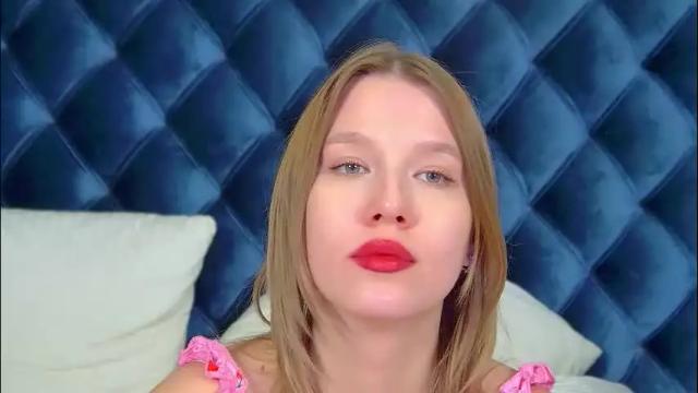 Image 12 of lililinn Stream on Chaturbate on 1 month ago