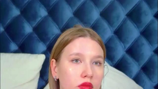 Image 2 of lililinn Stream on Chaturbate on 1 month ago