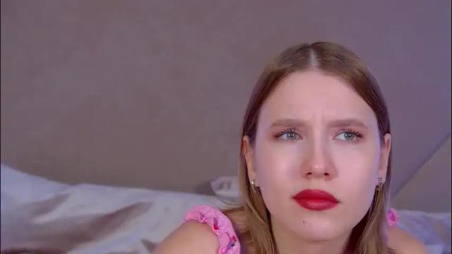 Image 8 of lililinn Stream on Chaturbate on 1 month ago