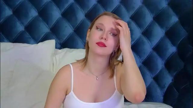 Image 8 of lililinn Stream on Chaturbate on 1 month ago