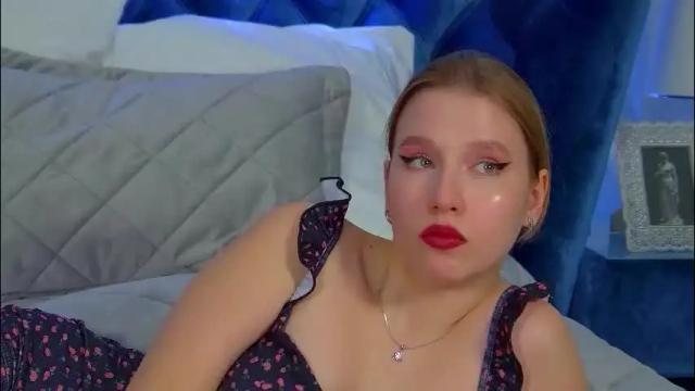 Image 12 of lililinn Stream on Chaturbate on 1 month ago