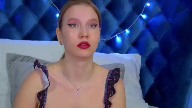 Image 3 of lililinn Stream on Chaturbate on 1 month ago