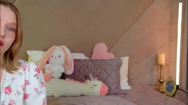 Image 6 of lililinn Stream on Chaturbate on 1 month ago