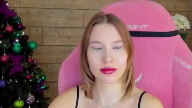 Image 10 of lililinn Stream on Chaturbate on 1 month ago