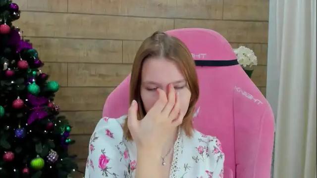 Image 3 of lililinn Stream on Chaturbate on 29 days ago