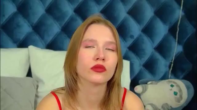 Image 3 of lililinn Stream on Chaturbate on 3 days ago