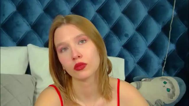 Image 4 of lililinn Stream on Chaturbate on 3 days ago