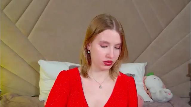 Image 6 of lililinn Stream on Chaturbate on 9 hours ago