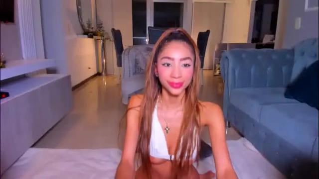 Image 4 of lilipinkette Stream on Chaturbate on 1 month ago