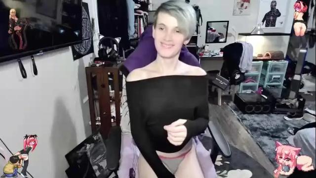 Image 2 of lilistars Stream on Chaturbate on 1 month ago