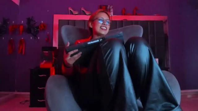 Image 7 of lilith_adamsx_ Stream on Chaturbate on 15 months ago