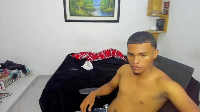 Image 4 of lilith_and_adan Stream on Chaturbate on 16 months ago