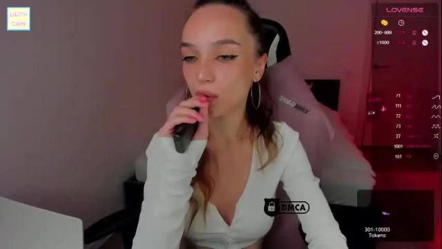 Image 7 of lilith_cain Stream on Chaturbate on 11 days ago