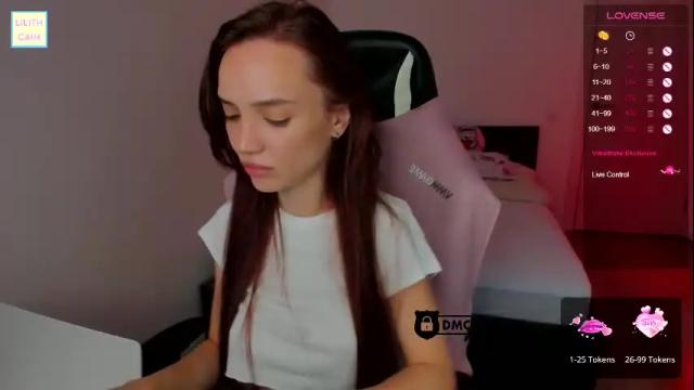 Image 11 of lilith_cain Stream on Chaturbate on 4 months ago