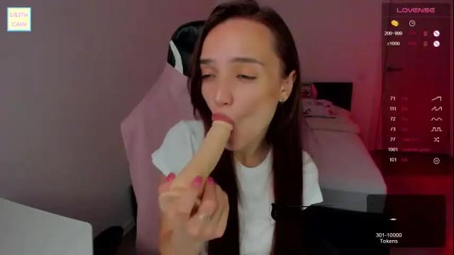 Image 6 of lilith_cain Stream on Chaturbate on 4 months ago
