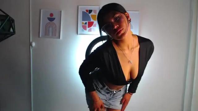 Image 11 of lilith_charlotte Stream on Chaturbate on 20 months ago