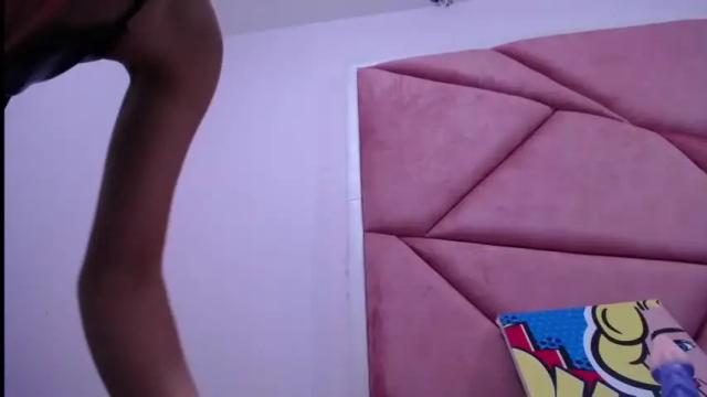 Image 2 of lilith_cooper20 Stream on Chaturbate on 14 months ago