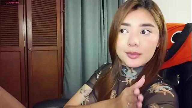 Image 2 of lilith_cruzz Stream on Chaturbate on 3 months ago