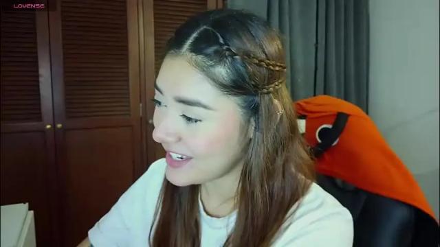 Image 8 of lilith_cruzz Stream on Chaturbate on 1 month ago