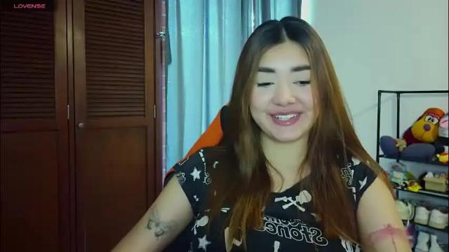 Image 6 of lilith_cruzz Stream on Chaturbate on 1 month ago