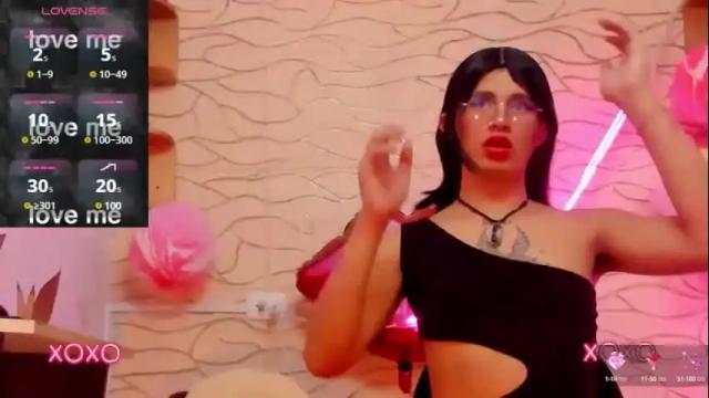 Image 3 of lilith_hark Stream on Chaturbate on 2 months ago