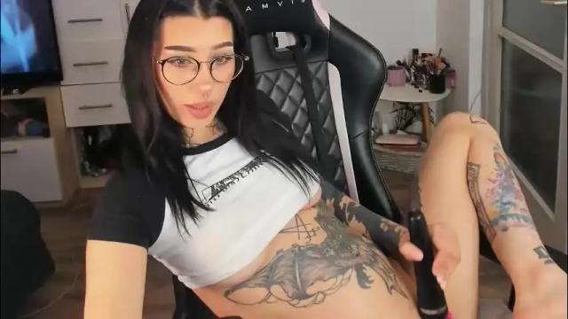 Image 8 of lilith_luxx Stream on Chaturbate on 2 months ago