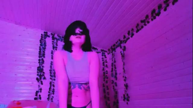Image 4 of lilith_queen_of_pain Stream on Chaturbate on 3 months ago